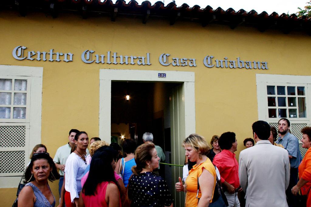 Formação em mediação e circulação de literaturas infanto-juvenis promove reflexões sobre diversidade em obras - As educadoras Denise Col e Luce Diogo